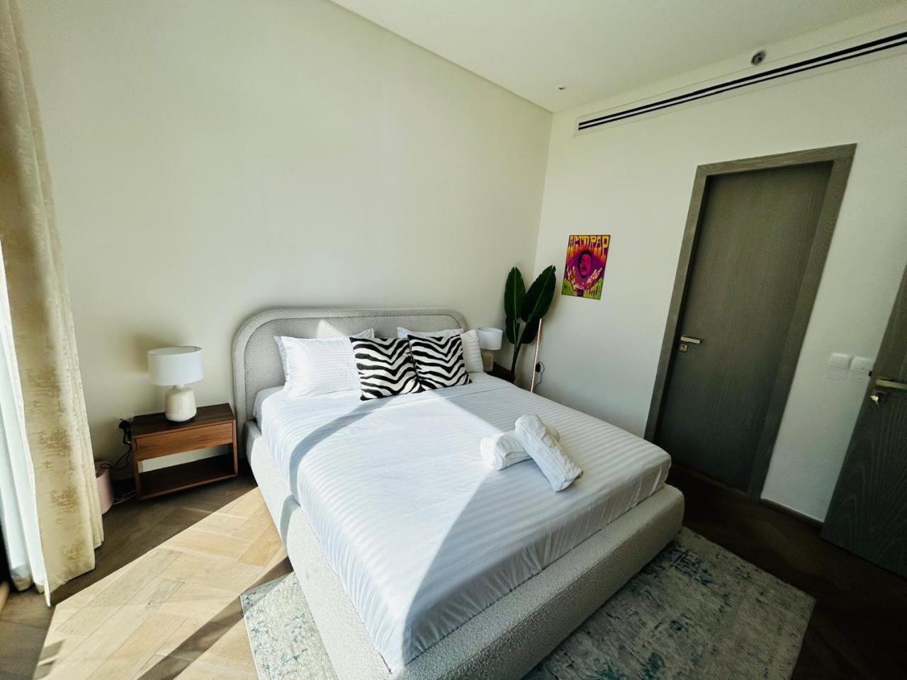 Premium 1bhk In Signature Living, Jvc! Pool View अपार्टमेंट Dubai